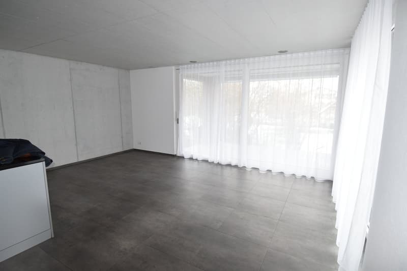 Moderne 3.5 Zimmer Wohnung im 1. OG mit Lift (5)