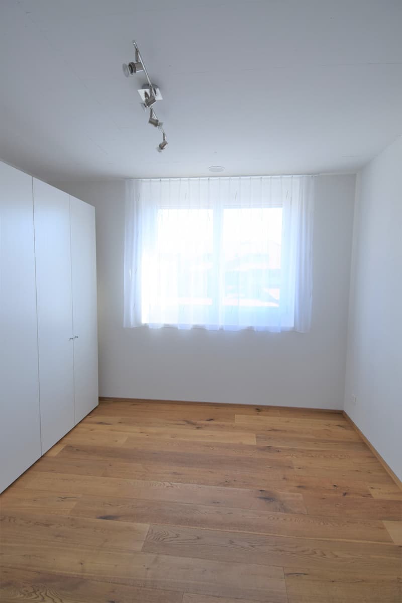 Moderne 3.5 Zimmer Wohnung im 1. OG mit Lift (7)