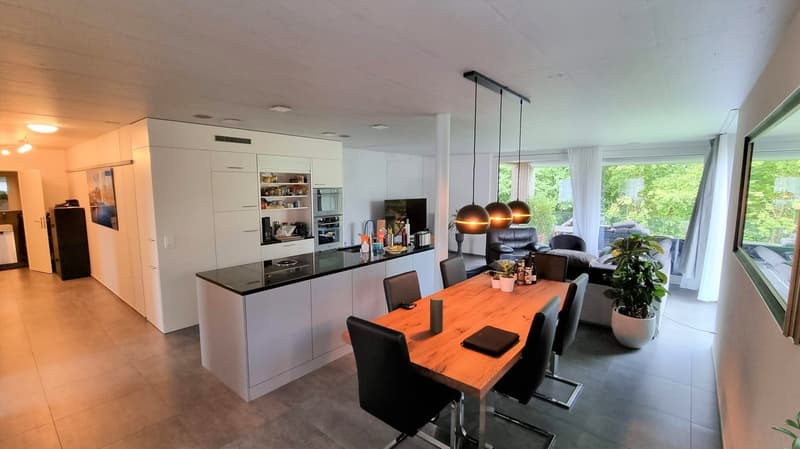 Moderne 3.5 Zimmer Wohnung im 1. OG mit Lift (3)