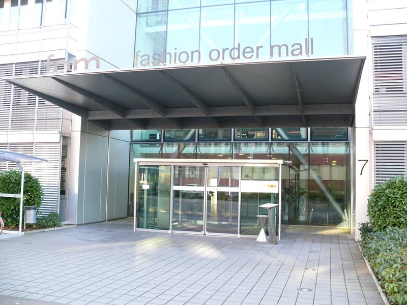 Büro mitten in Spreitenbach in gepflegter Liegenschaft an hervorragender Lage (5)