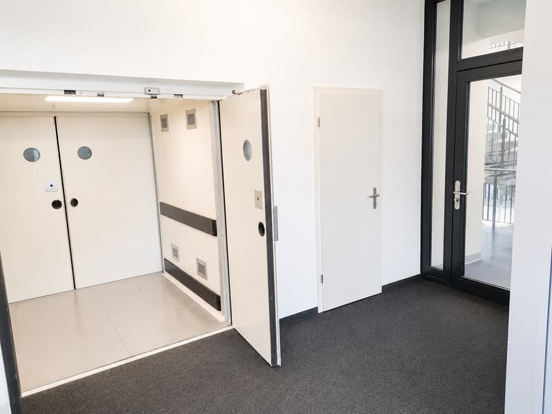 Expanded office space in top location in Dietlikon – 510 m² on the 1st floor (8)