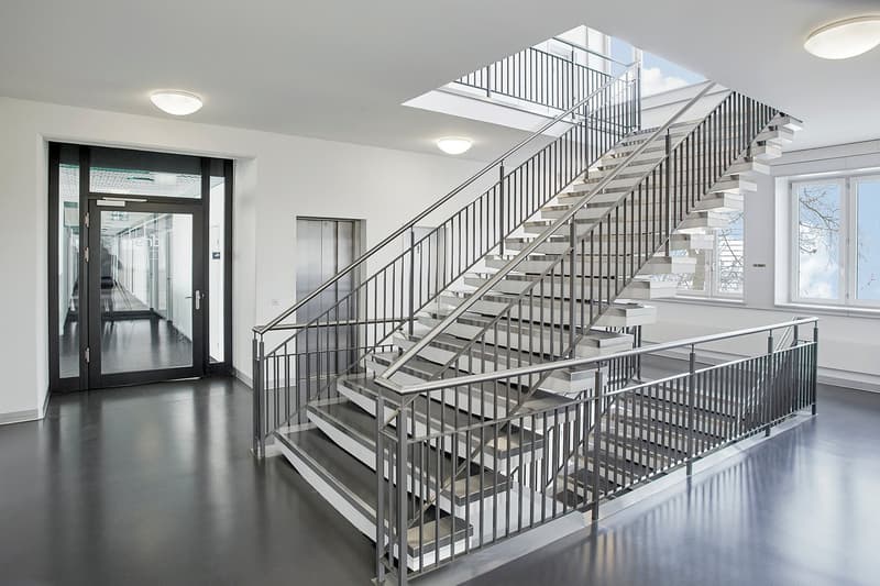 Expanded office space in top location in Dietlikon – 510 m² on the 1st floor (11)