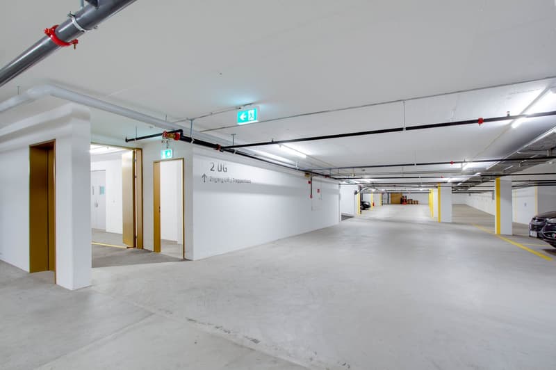 Customized commercial space for your business (4)