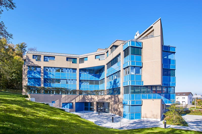 Votre nouveau lieu de travail dans un immeuble bien entretenu sur Bönirainstrasse à Thalwil (2)