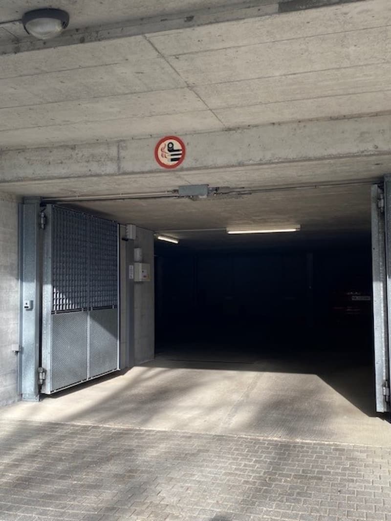 Einstellhalle Stallen 1