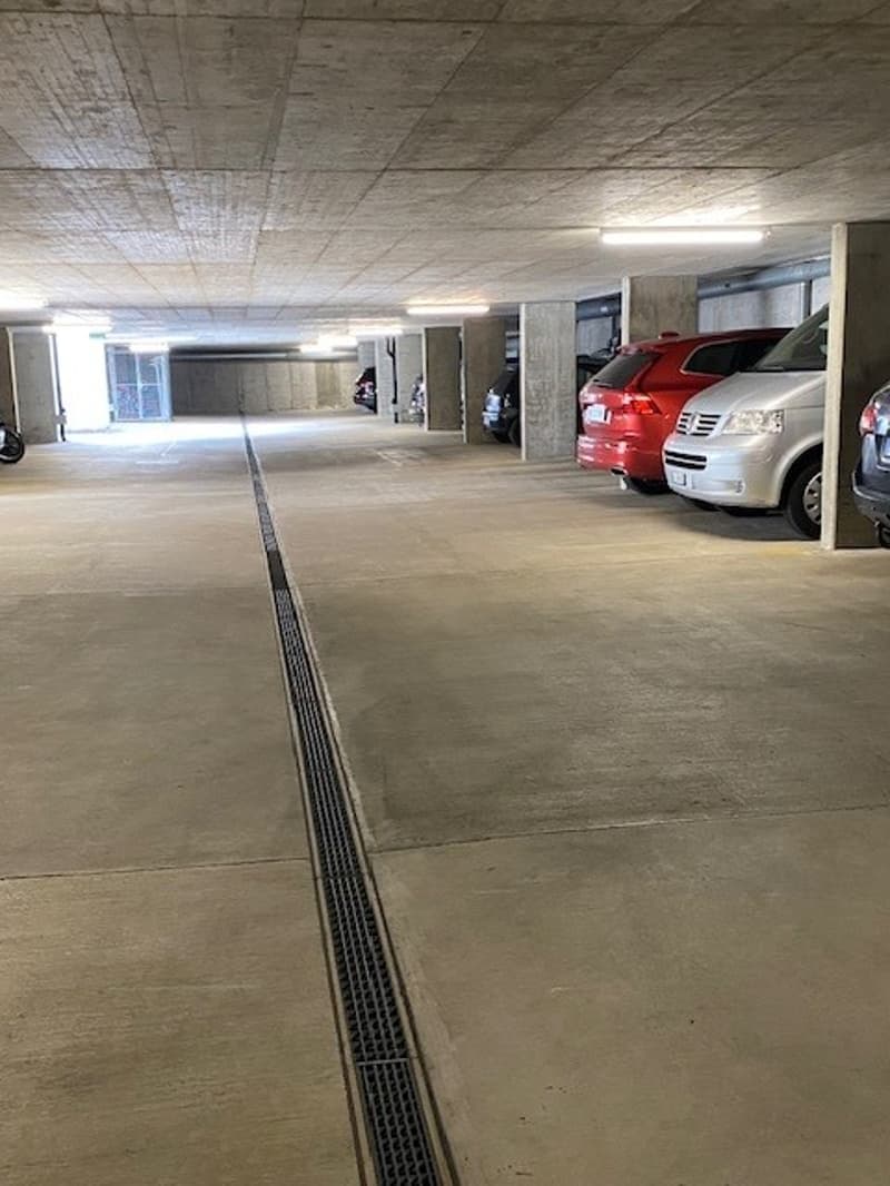 Einstellhalle Stallen 2