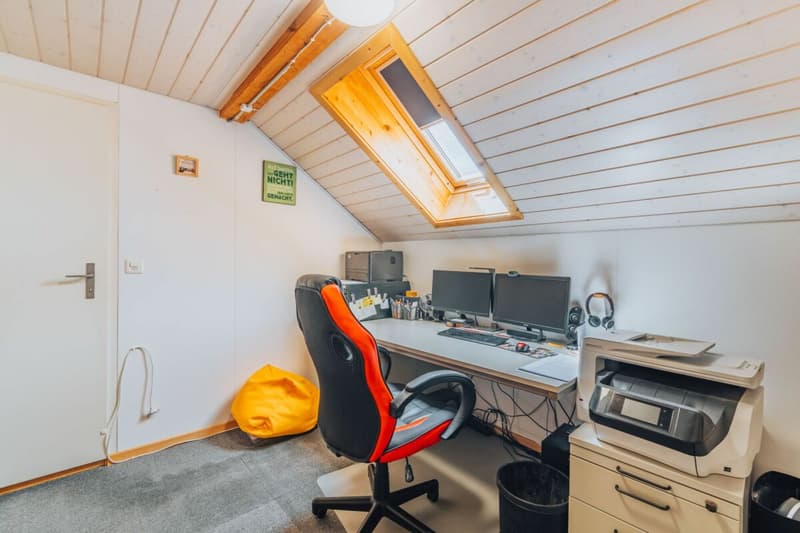 Habitation multigénérationnelle dans deux unités avec beaucoup d'espace (283m2) (19)