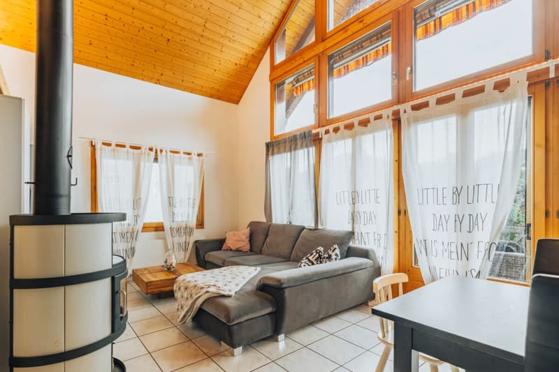 Multi-Generational Living in Melchnau (over 280 m2 Living Space) (6)