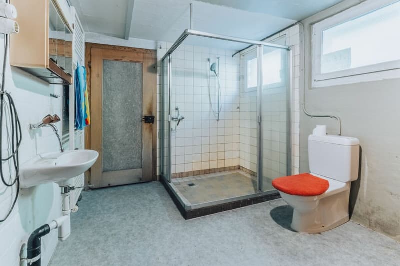 Casa unifamiliare affascinante con giardino e molto potenziale a Melchnau (16)