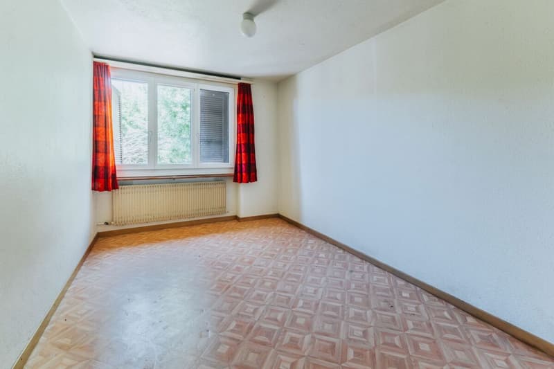 Casa unifamiliare affascinante con giardino e molto potenziale a Melchnau (11)