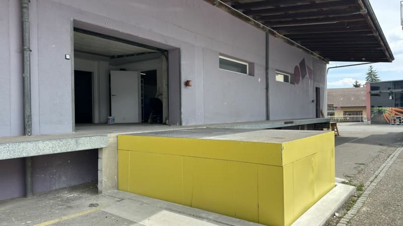 Spazio commerciale attraente a Niederbipp con collegamento stradale ottimale e vicinanza alla stazione (23)