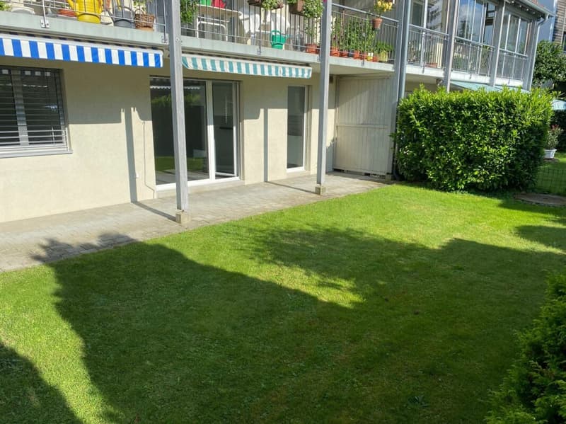 Grosszügige 4.5-Zimmer-Gartenwohnung mit gedecktem Sitzplatz (11)