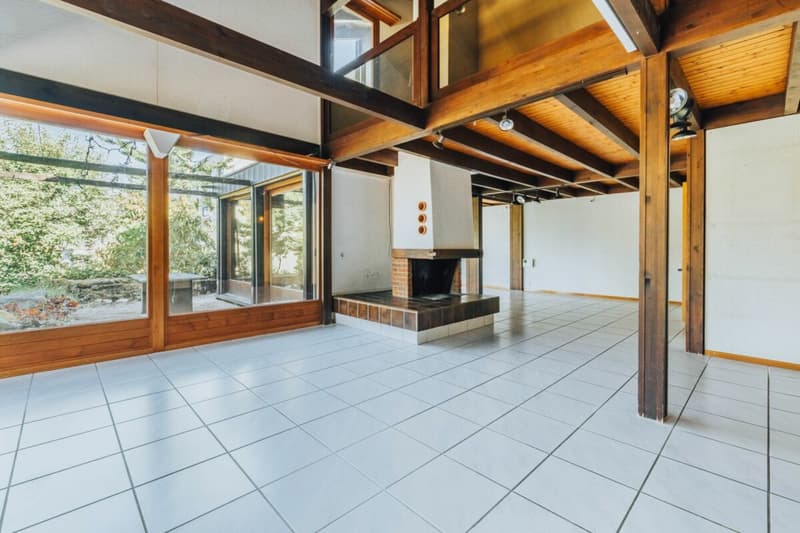 7.5-Zimmer-Wohnerlebnis mit Galerie, Lift und Pool am Waldrand (10)