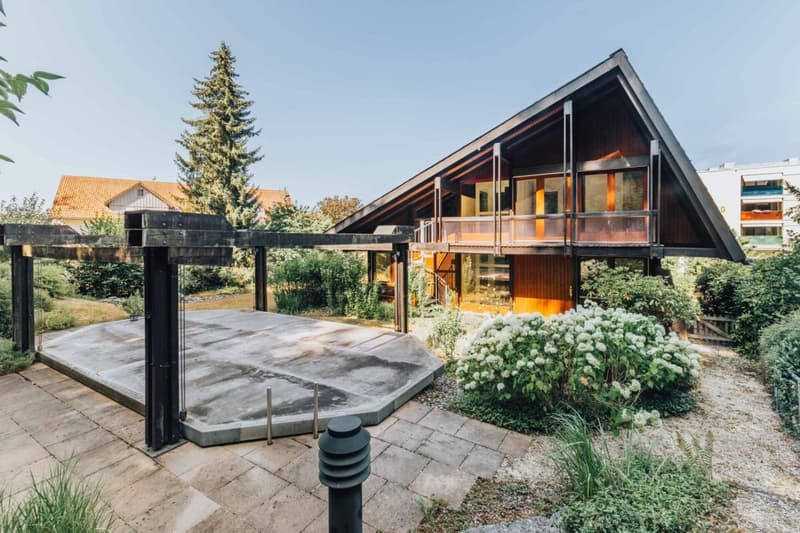 7.5-Zimmer-Wohnerlebnis mit Galerie, Lift und Pool am Waldrand (4)