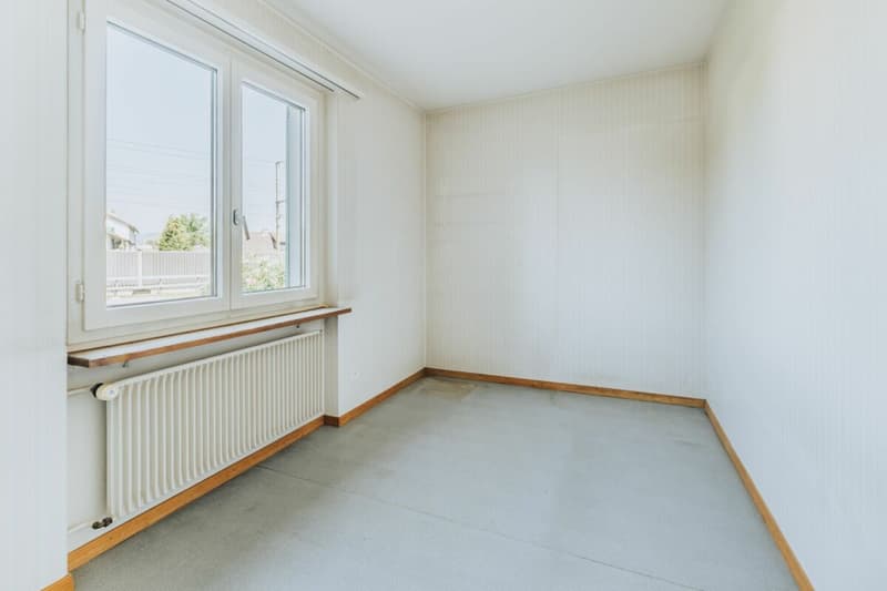 6-Zimmer-Einfamilienhaus mit Garten und vielseitigem Gestaltungspotenzial (17)