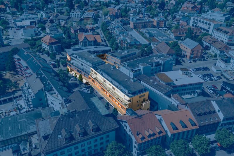 Anlage im Stadtzentrum: Gewerbe und Wohnen an bester Lage (2)