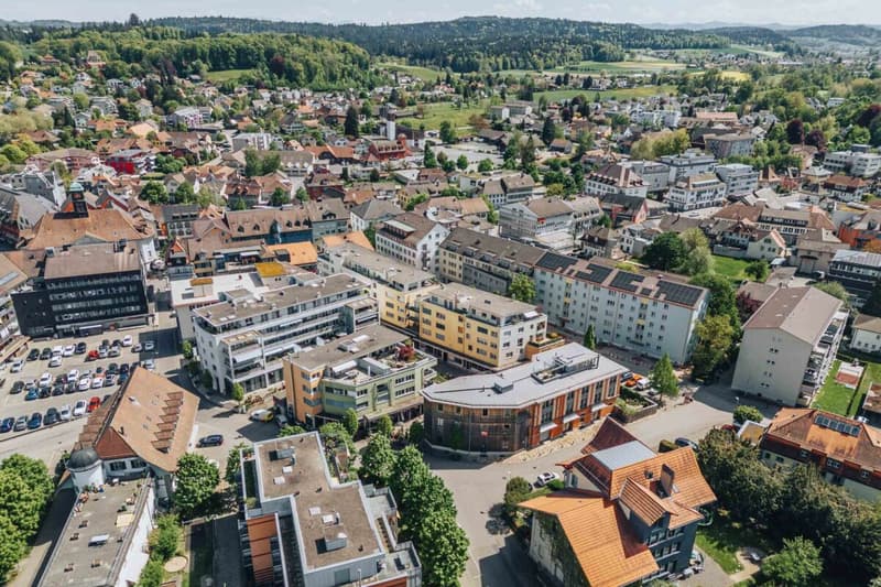Anlage im Stadtzentrum: Gewerbe und Wohnen an bester Lage (1)