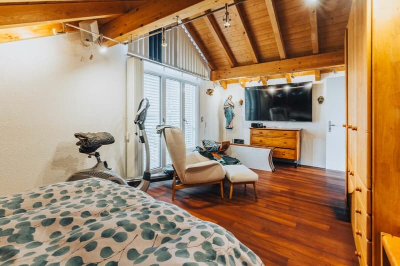 Bijou mit Top Ausbaustandart: 5.5 Zimmer Einfamilienhaus (13)
