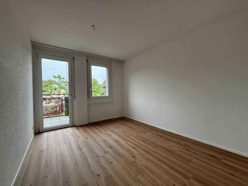 Teilsanierte 2½-Zimmerwohnung für Personen ab 60 Jahren (5)