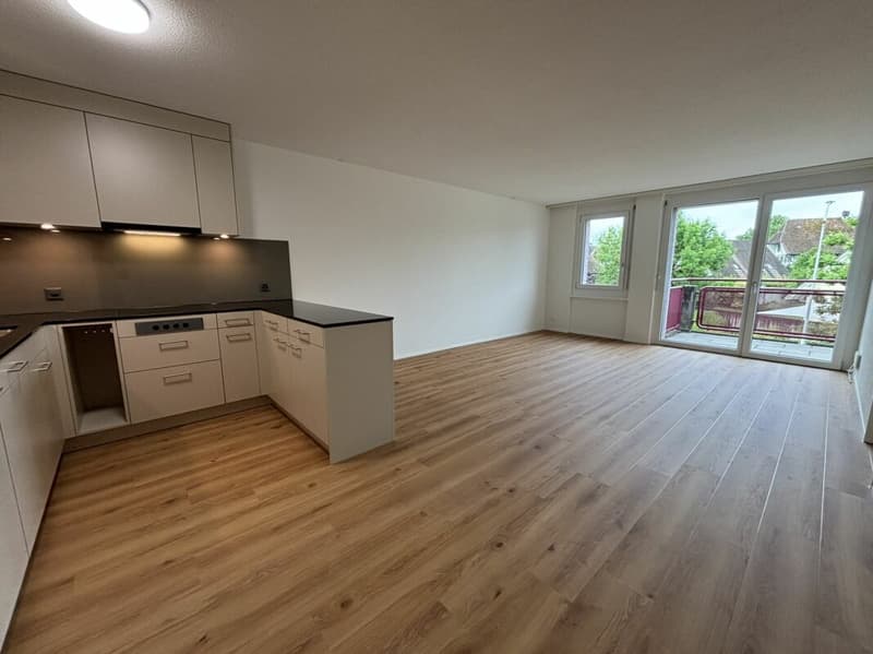 Teilsanierte 2½-Zimmerwohnung für Personen ab 60 Jahren (3)