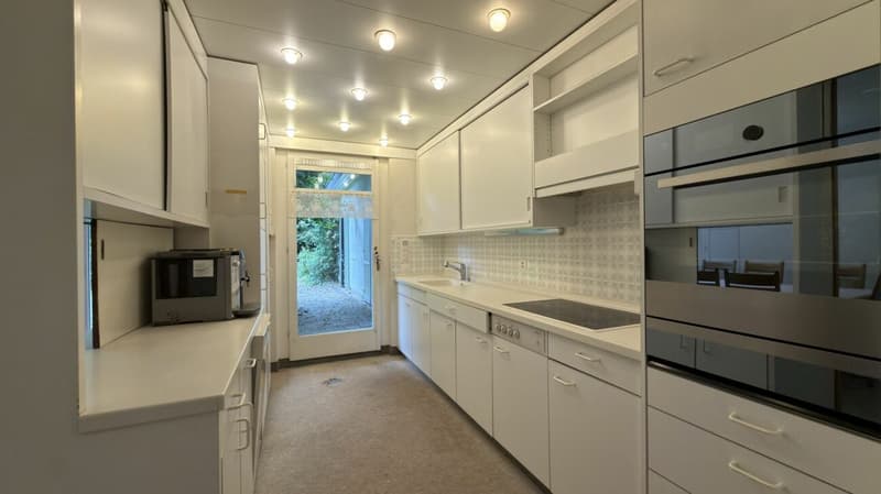 Wohnen und Arbeiten unter einem Dach: Grosszügige 11.5-Zimmer-Liegenschaft in Langenthal (5)