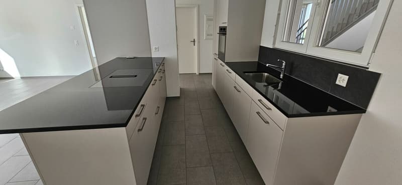 Top moderne 2 1/2-Zimmerwohnung, 70m2 (2)