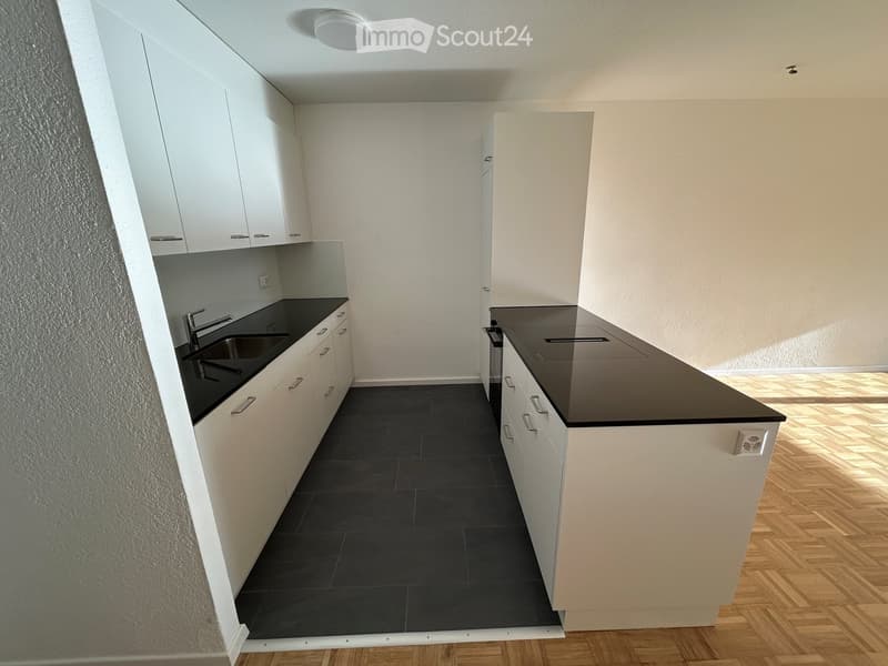 Renovated 3-room apartment in Ittigen (3)