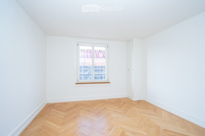 2.5-Zimmerwohnung an bester Lage zu vermieten (6)