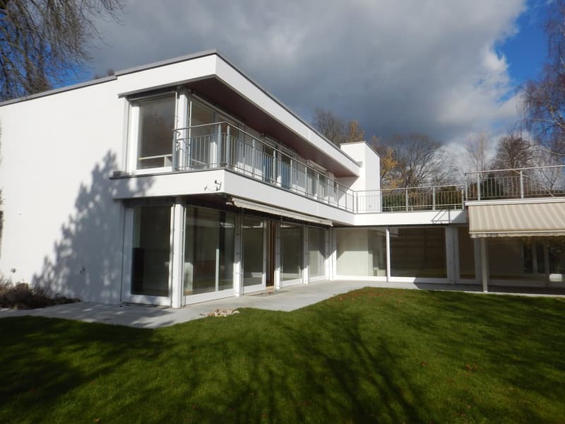 Villa with a far-reaching view (1)