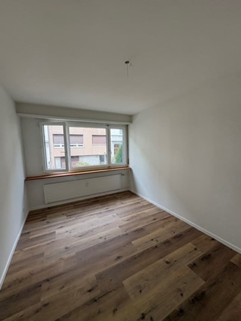 Helle 4-Zimmer-Wohnung mit Balkon in Basel – sofort verfügbar! (6)