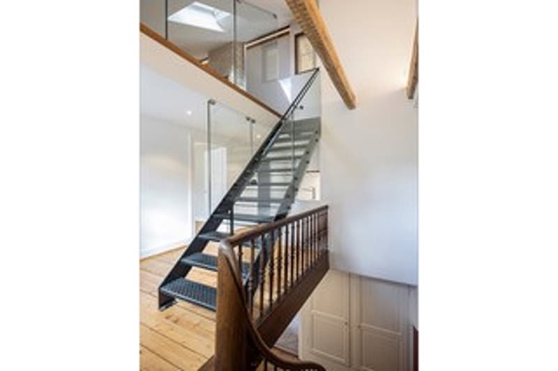 Charming 6-room maisonette apartment in a renovated old building (4)
