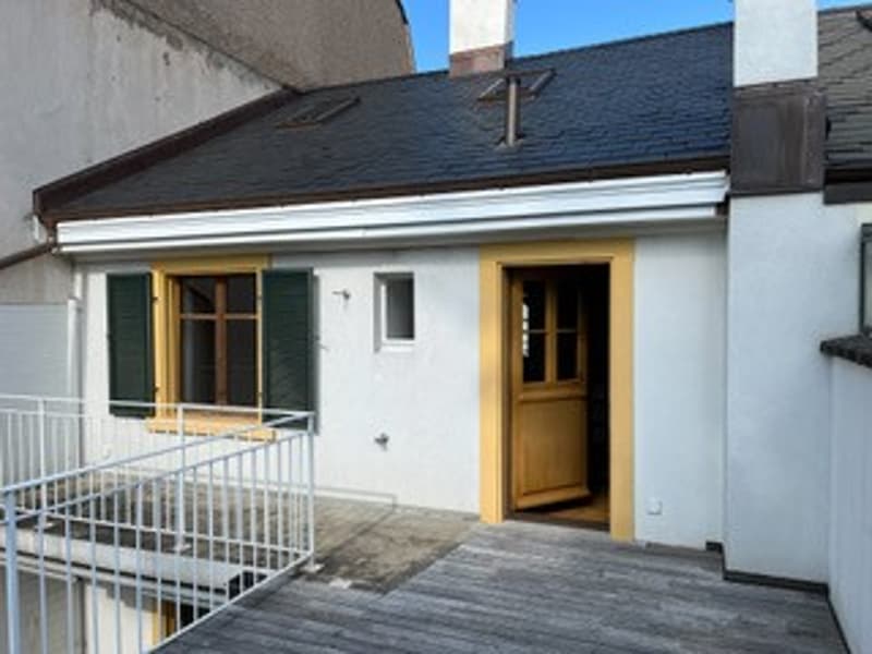 Charming 6-room maisonette apartment in a renovated old building (8)
