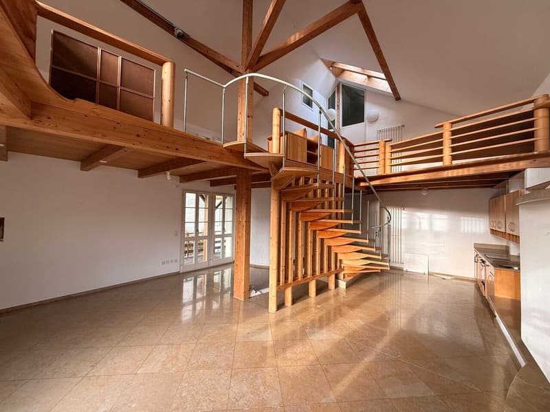 HISTORIC RESIDENTIAL HOUSE WITH RENOVATION/NEW BUILDING POTENTIAL IN THE HEART OF RODERSDORF (4)