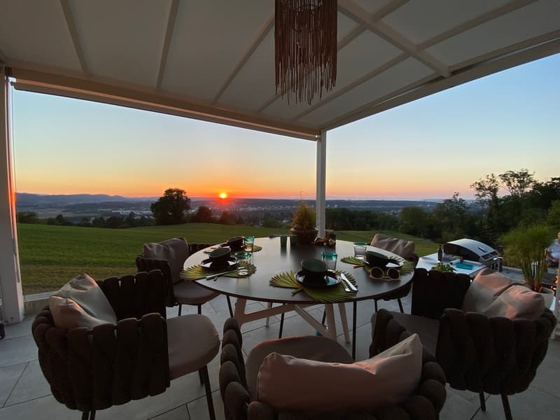 Sitzplatz unter Pergola