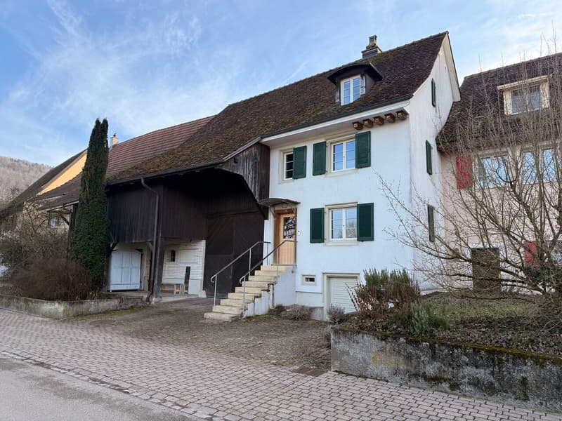 CASA STORICA ABITATIVA CON POTENZIALITÀ DI RISTRUTTURAZIONE/COSTRUZIONE NUOVANEL CUORE DI RODERSDORF (2)