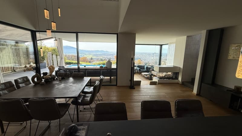 Wohn-Esszimmer mit Aussicht