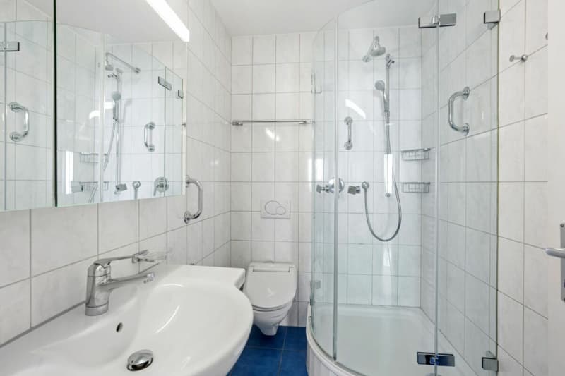 Bad mit Dusche