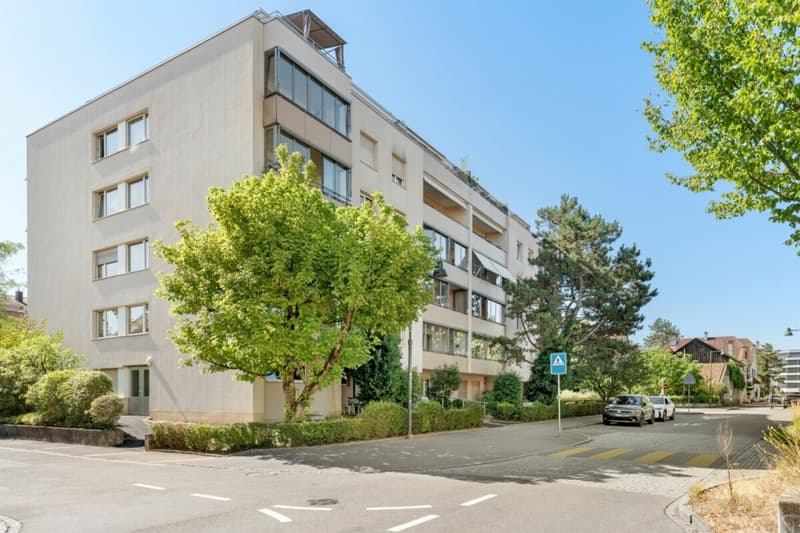 Appartement lumineux 3,5 pièces avec ascenseur et balcon dans un emplacement central à Birsfelden (12)
