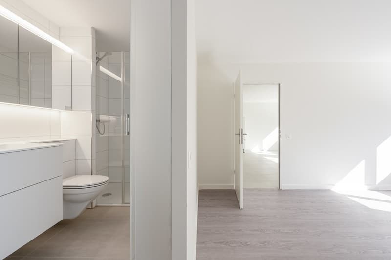 Dusche/WC und Zimmer