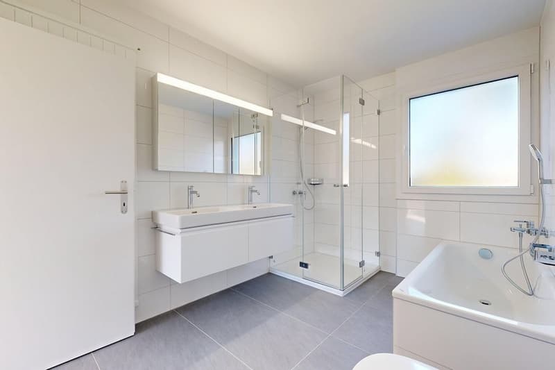 EG | Badezimmer mit Dusche