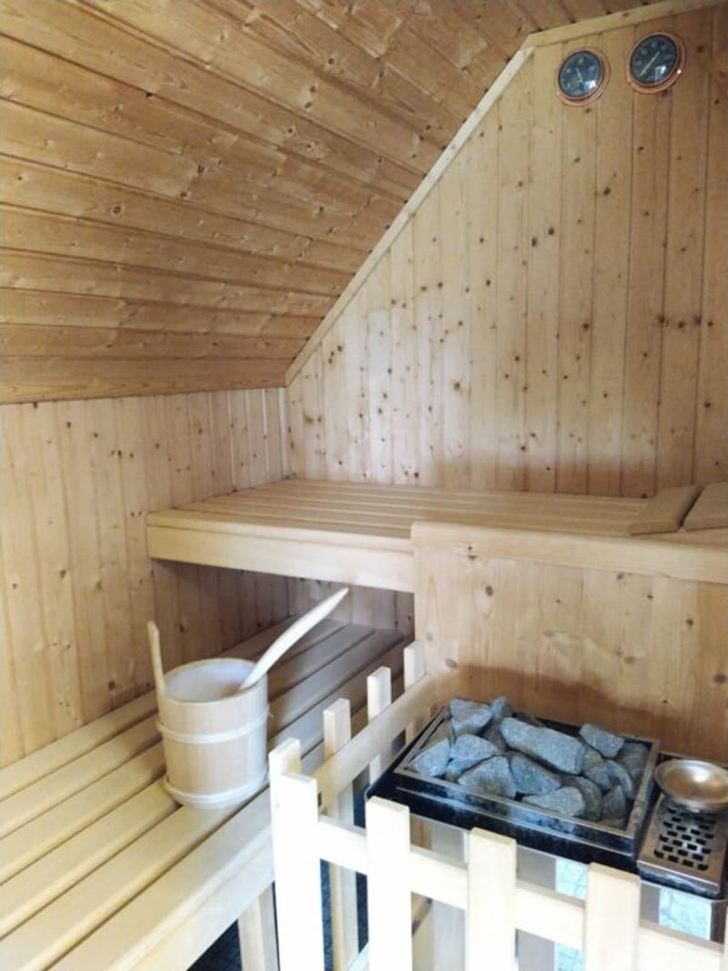 Ruhige 5.5-Zimmer-Wohnung mit Garten und Sauna (8)