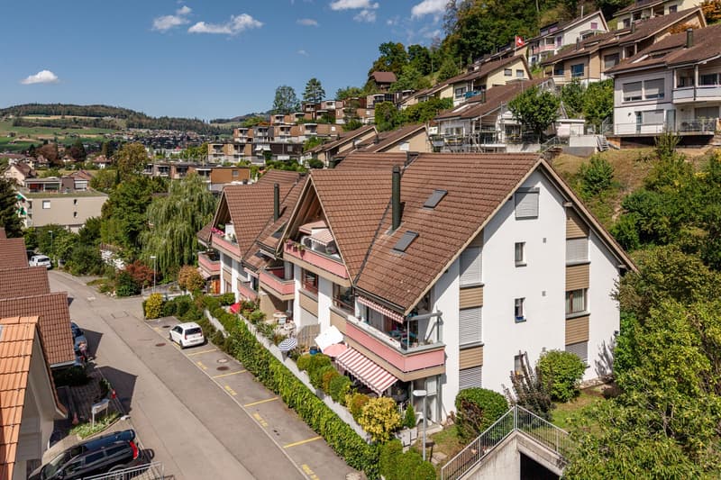 3.5 Zimmer-Dachwohnung mit Galerie in Steffisburg (Thun) (2)