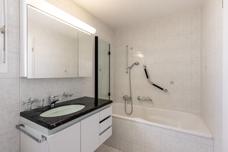 3.5 Zimmer-Reihen-Eckhaus in Steffisburg (12)