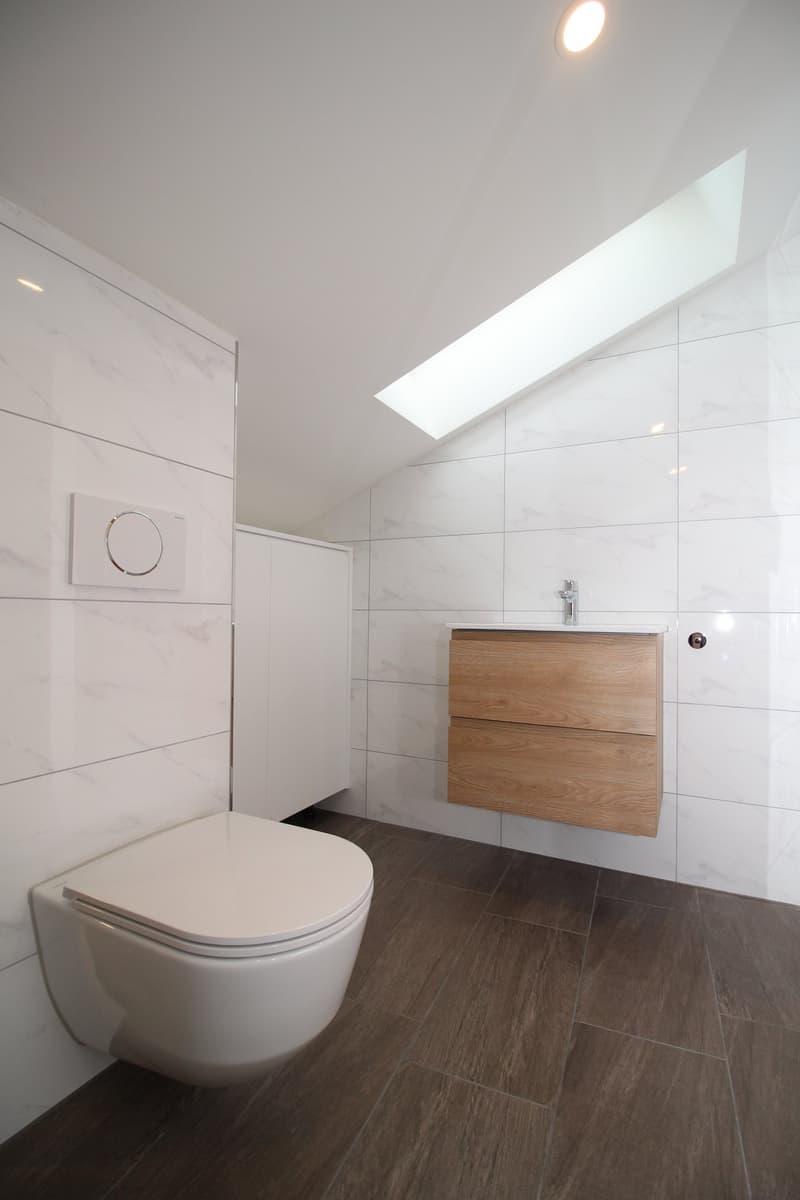 Moderne 2.5-Zimmer-Dachwohnung im Zentrum von Wettingen (7)