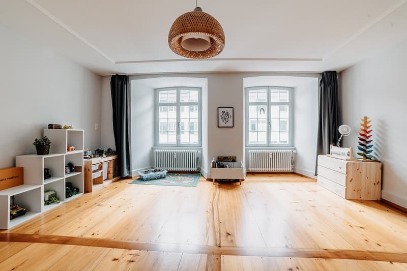 Renovierte 5.5-ZWG im 1. OG - Wohnen im historischen Messehaus (6)