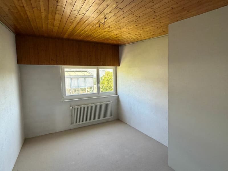 5.5-Room Semi-Detached House in Bottmingen (10)