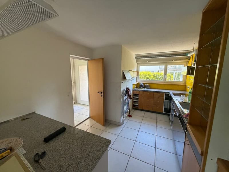 5.5-Room Semi-Detached House in Bottmingen (8)