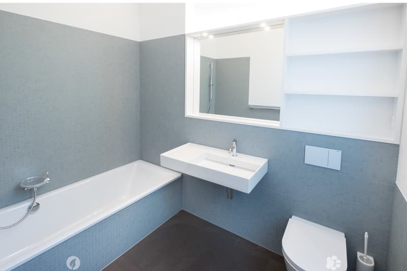 Badezimmer mit Badewanne