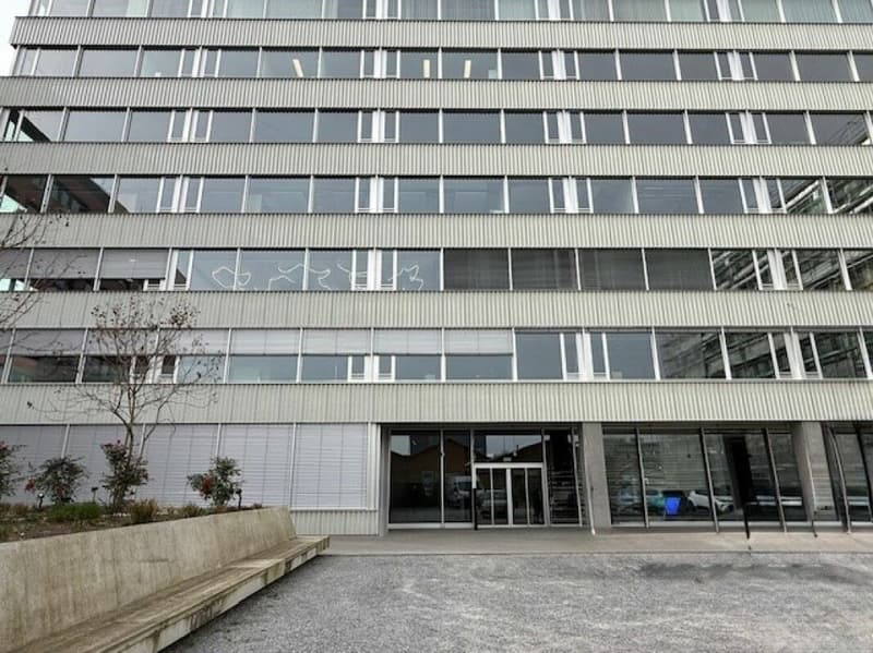 Ufficio di ca. 780 m2 in un edificio nuovo (11)
