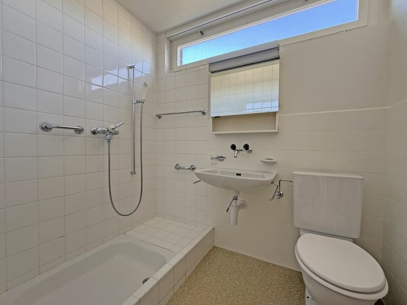2.5-room apartment with a view of the greenery (6)